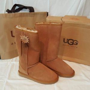 UGG Classic Tall Chestnut Color Boots Size 6